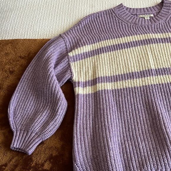 American Eagle Sweater - Picture 4 of 6